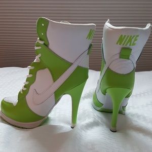!!SALE!! Nike high heel sneakers